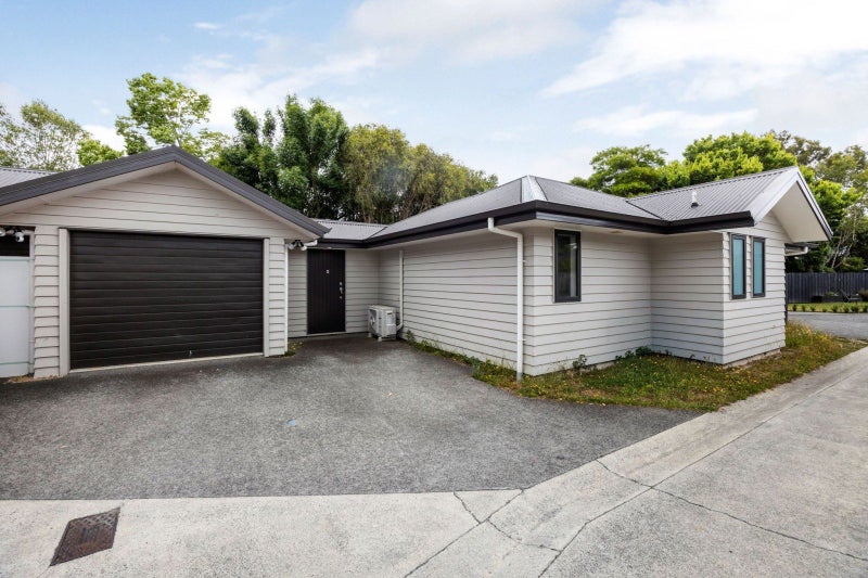 4/23 Montgomery Crescent, Bader, Hamilton - Carousel 1