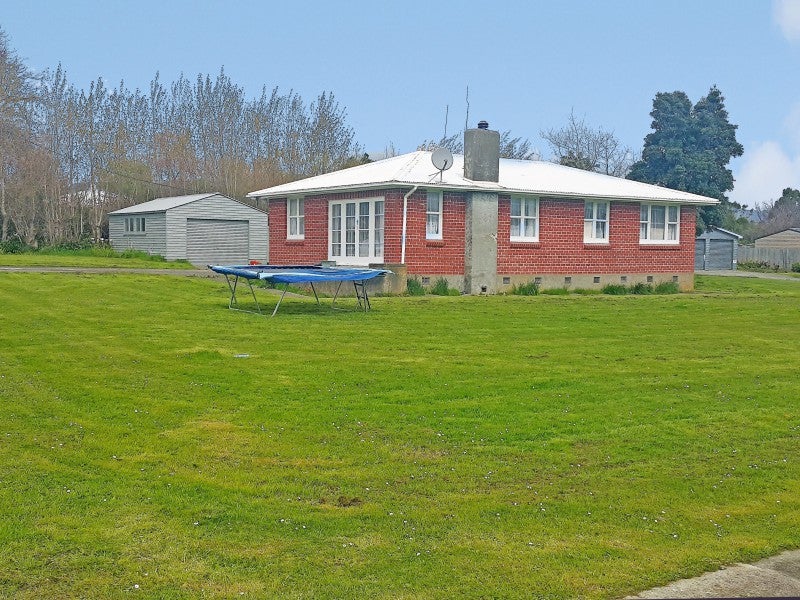 28 Rata Street, Tokomaru - Carousel 1