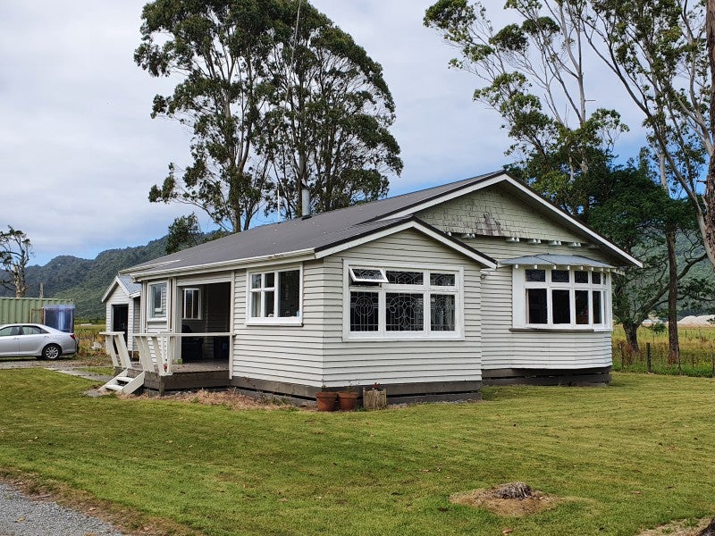 94 Taylorville Road, Coal Creek, Greymouth - Carousel 1