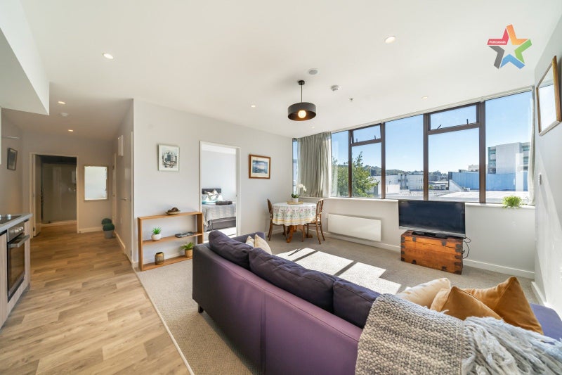 205/14 Laings Road, Hutt Central, Lower Hutt - Carousel 1