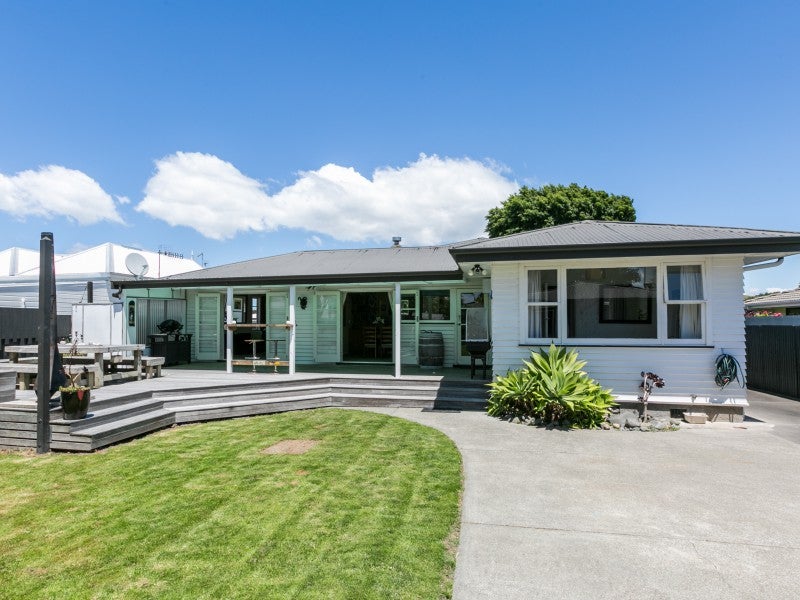 12 Osier Road, Greenmeadows, Napier - Carousel 11