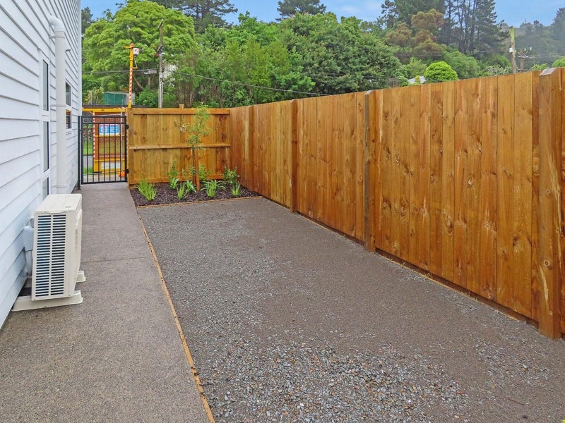 4 Delaney Drive, Stokes Valley, Lower Hutt - Carousel 15