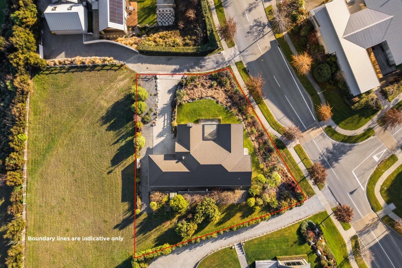 16 Forest Heights, Wānaka - Carousel 24