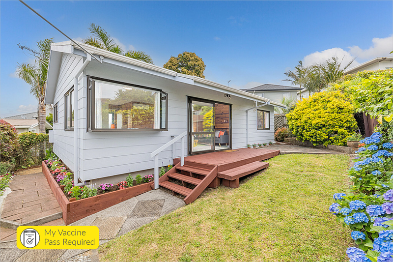 12A Kennedy Avenue, Forrest Hill, Auckland - Carousel 1