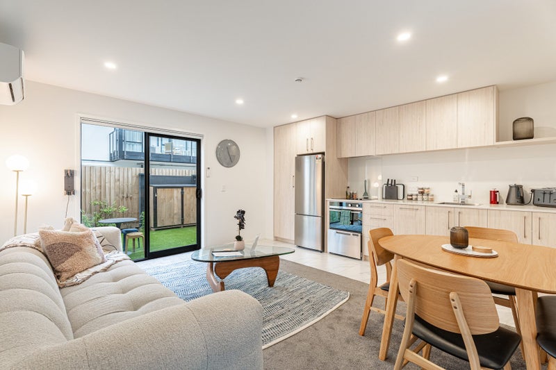 2/196 Worcester Street, Christchurch Central, Christchurch - Carousel 1