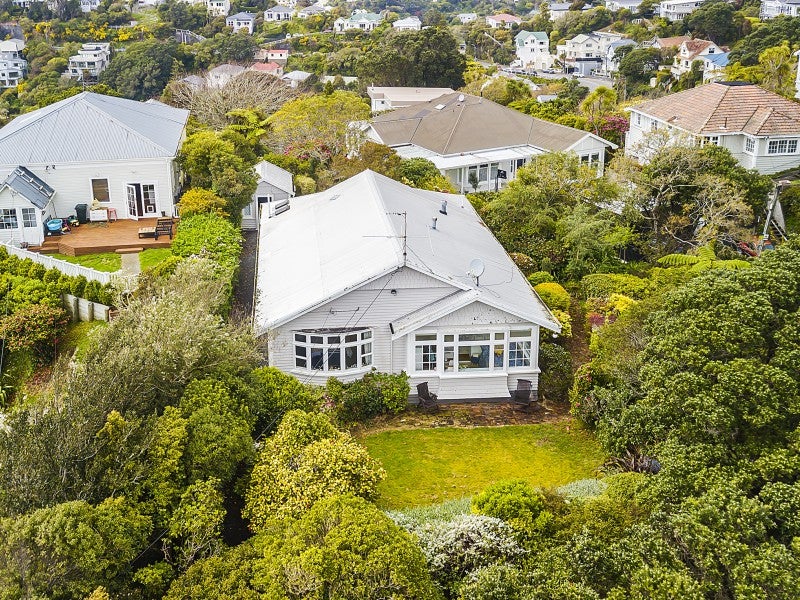 7 Moana Road, Kelburn, Wellington - Carousel 2
