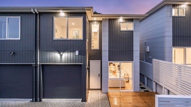 76C Glenmore Road, Sunnyhills, Auckland - Carousel 1