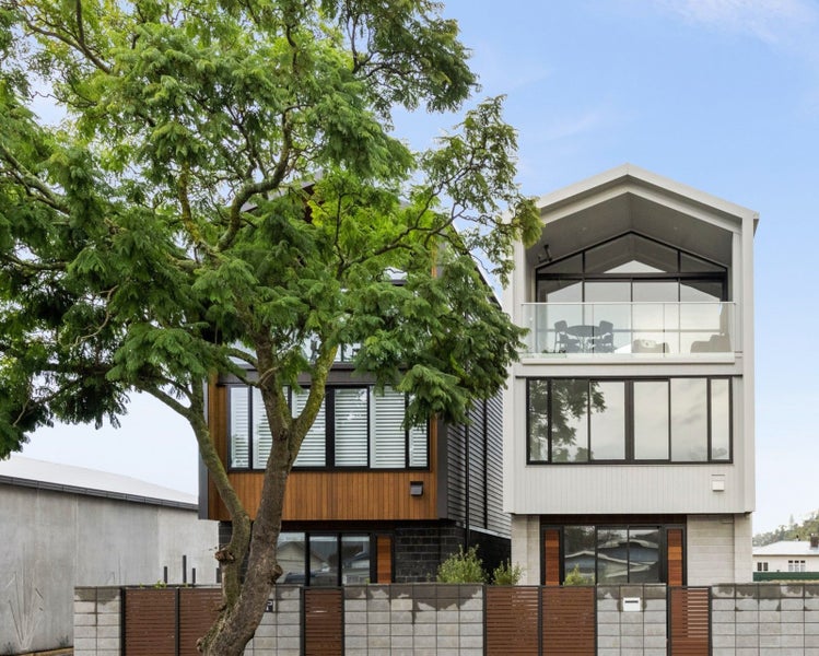 3 Coronation Street, Ahuriri, Napier - Carousel 1