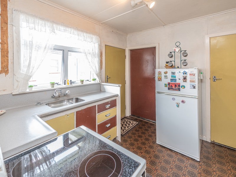 60 Manuka Street, Castlecliff, Whanganui - Carousel 2