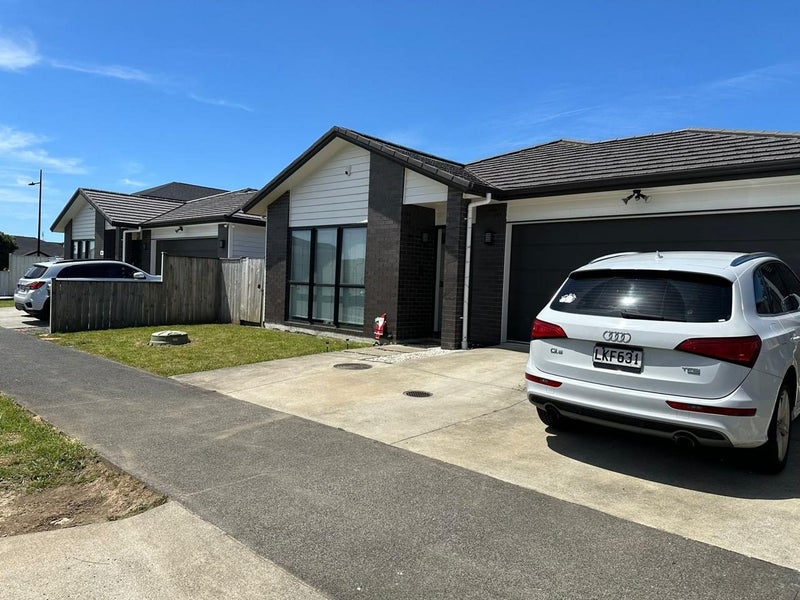 21 Castlepoint AVE, Takanini, Takahini - Carousel 1