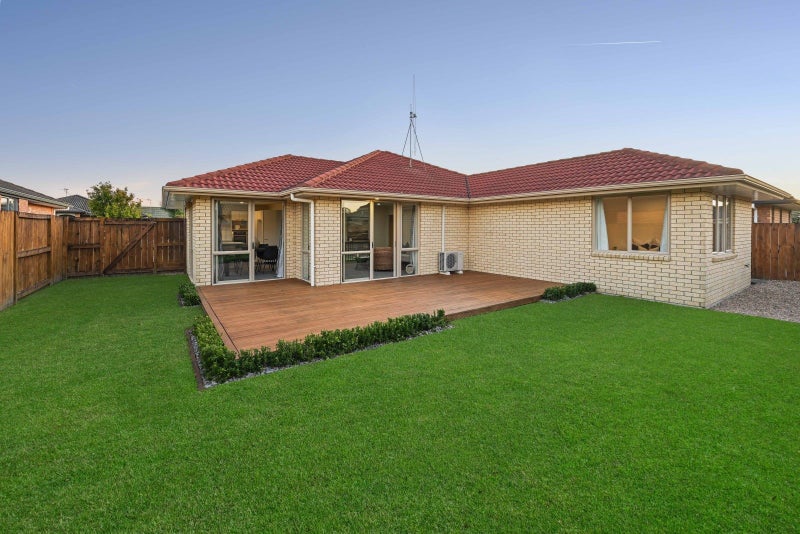 9 St Johns Avenue, Hamilton East, Hamilton - Carousel 1