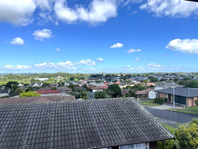 86 Dalwhinnie Parade, Highland Park, Auckland - Carousel 16