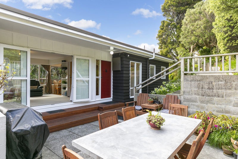 52 Nicholson Road, Khandallah, Wellington - Carousel 2