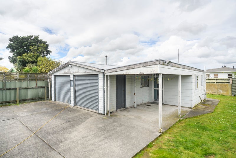 9 Hinau Place, Cloverlea, Palmerston North - Carousel 16