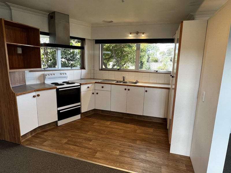 14 Saint Pauls Place, Tamatea, Napier - Carousel 2