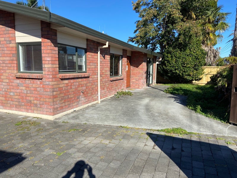 1A Ford Street, Hamilton East, Hamilton - Carousel 14