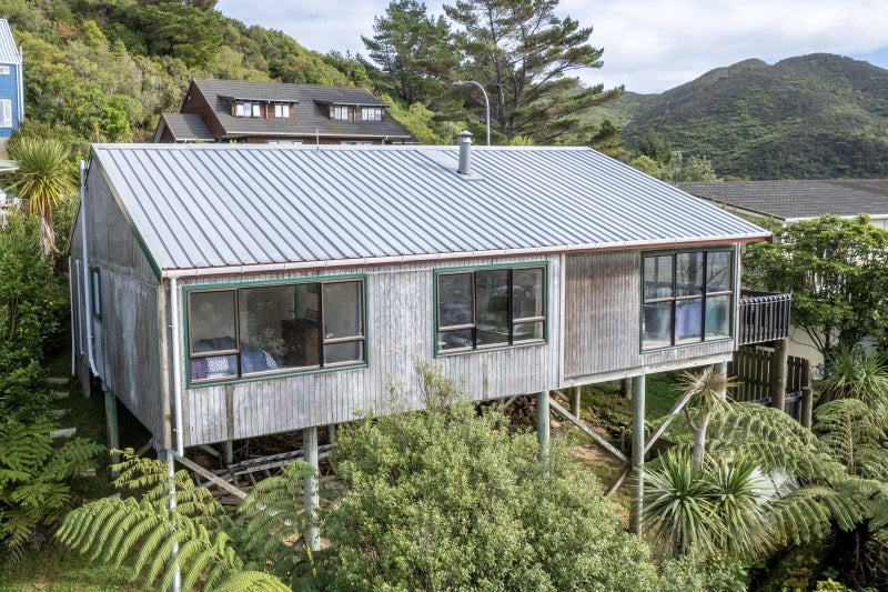 109 Allington Road, Karori, Wellington - Carousel 2
