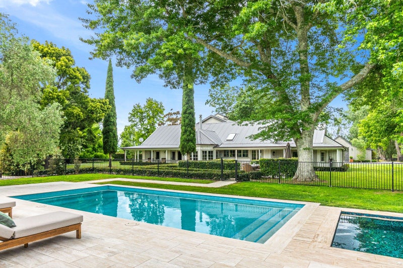 197 Papakura-Clevedon Road, Papakura - Carousel 1