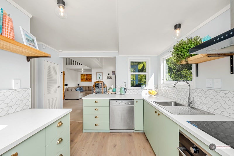 166 Seddon Street, Naenae, Lower Hutt - Carousel 2