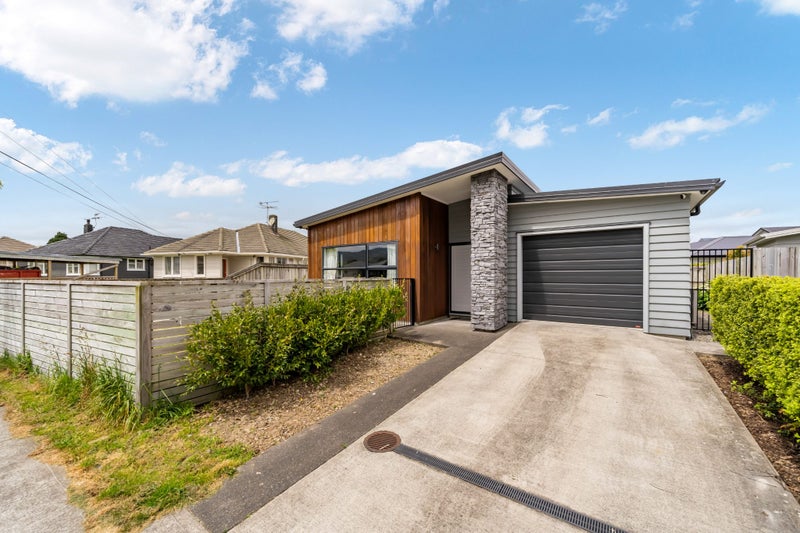 11 Rimutaka Street, Trentham, Upper Hutt - Carousel 25