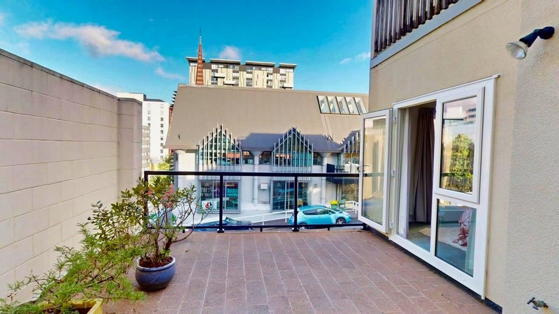 4A Macdonald Crescent, Te Aro, Wellington - Carousel 2