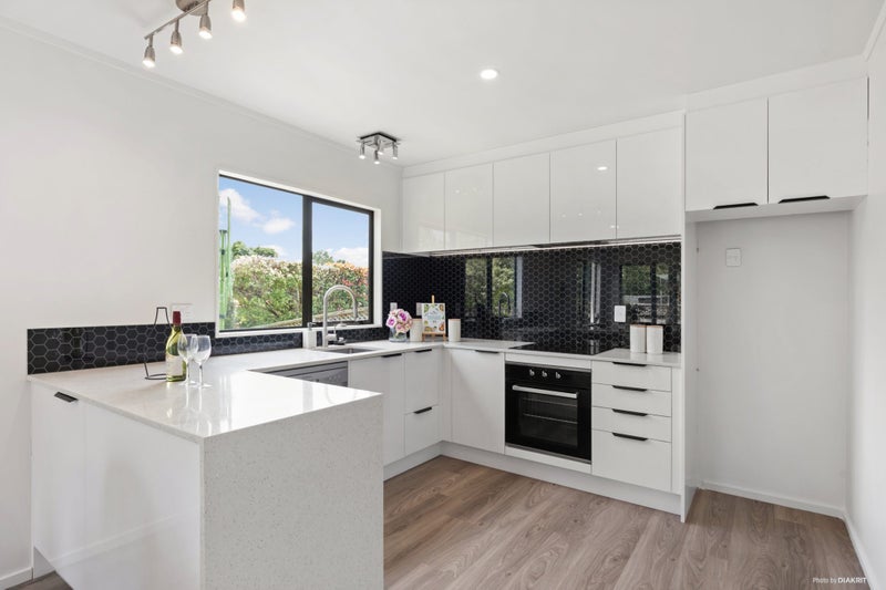 6/19 Roanoke Way, Albany, Auckland - Carousel 2