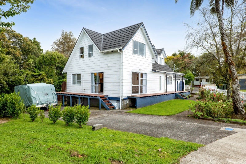 29 Montjoy Street, Stratford - Carousel 2