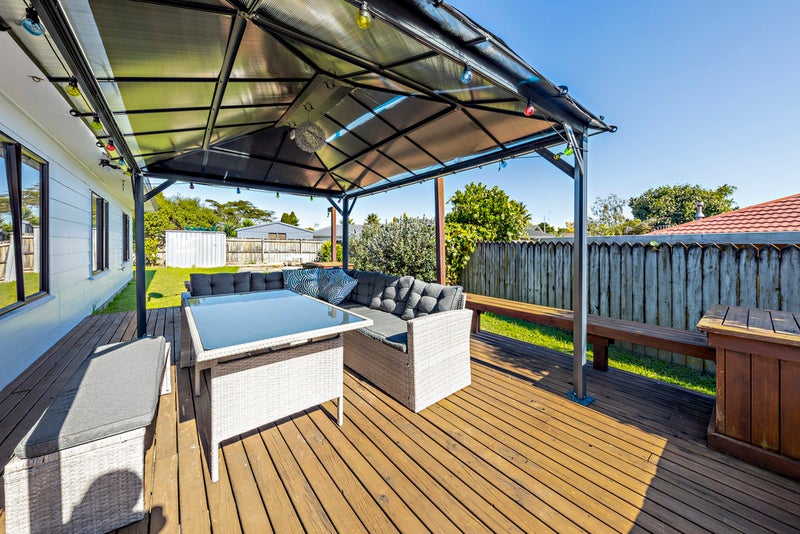 12 Rosemead Place, Randwick Park, Auckland - Carousel 2