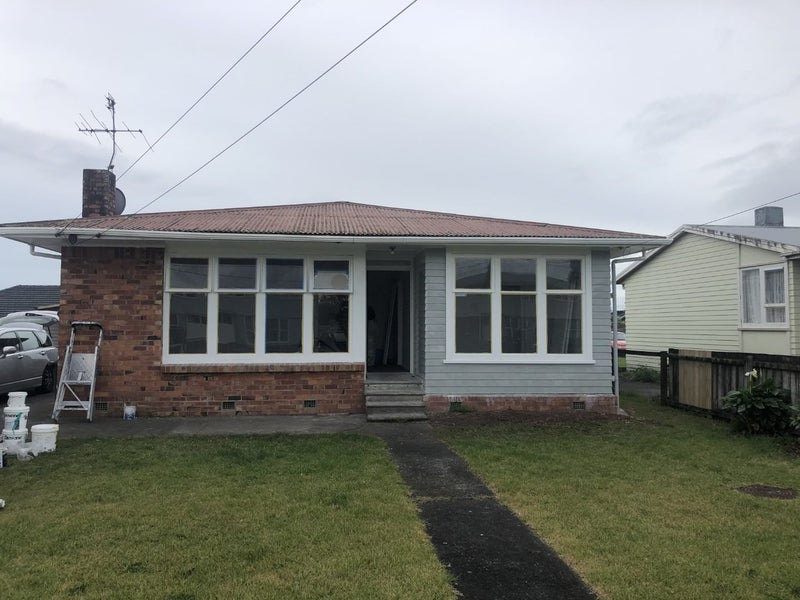 33 Johnstones Road, Otara, Auckland - Carousel 1
