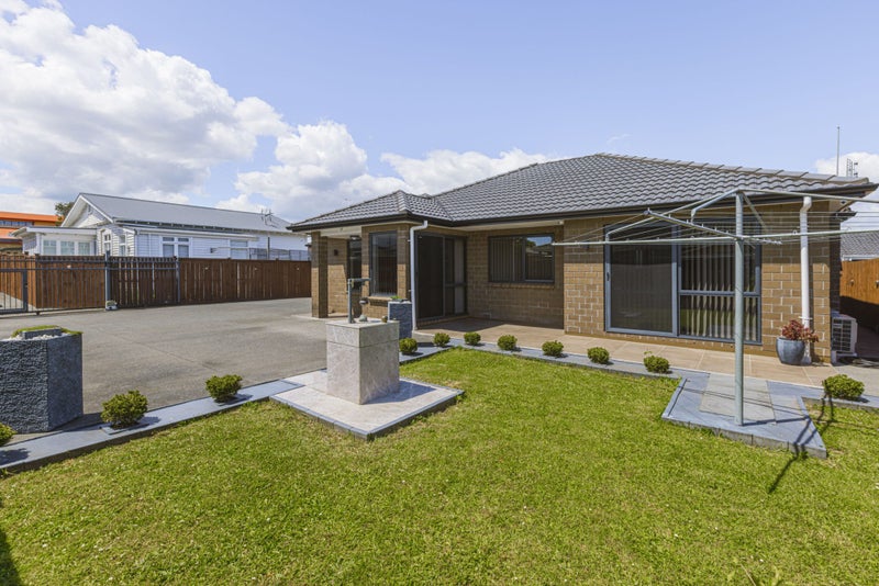 58 Rangitoto Road, Papatoetoe, Auckland - Carousel 2