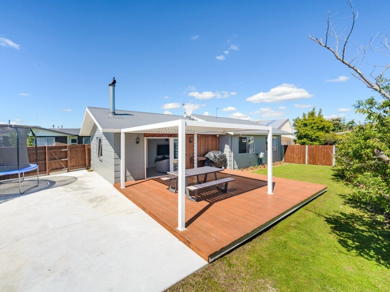 40 Acacia Street, Kelvin Grove, Palmerston North - Carousel 1