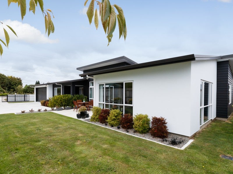 39 JAMES LINE, Whakarongo, Palmerston North - Carousel 26