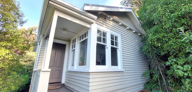 95 Barnard Street, Wadestown, Wellington - Carousel 1
