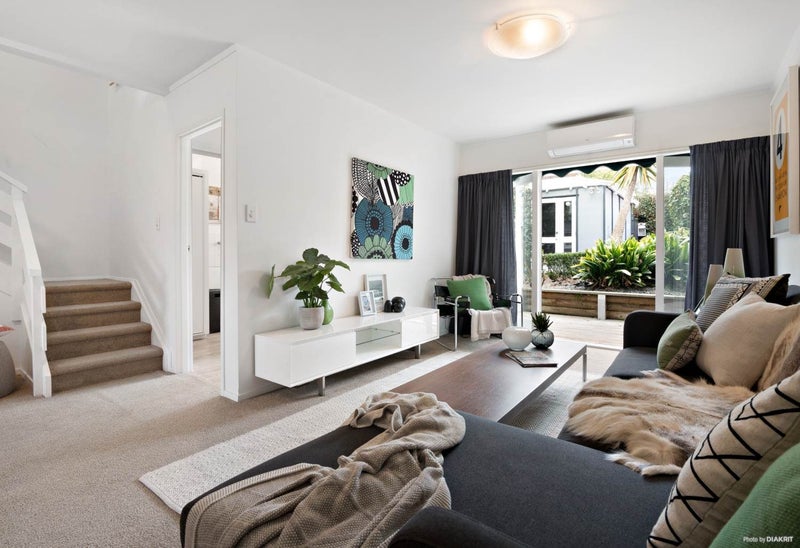 9 Grattan Place, Freemans Bay, Auckland - Carousel 2