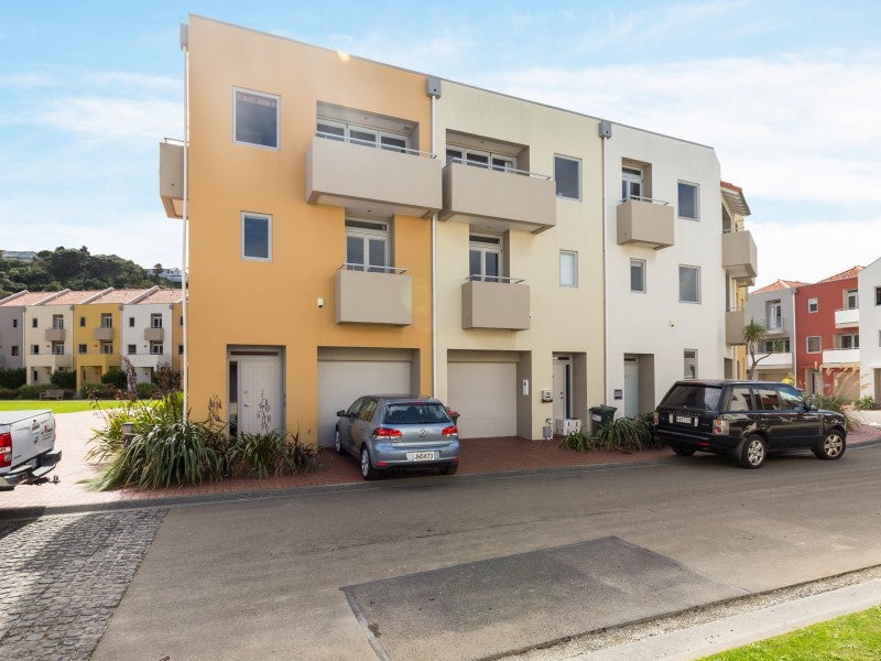 73/305 Evans Bay Pde, Hataitai, Wellington - Carousel 1