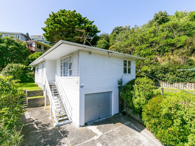 63 Montreal Grove, Kingston, Wellington - Carousel 1