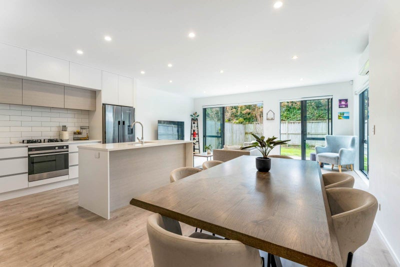 63 Lusitano Drive, Karaka, Papakura - Carousel 2