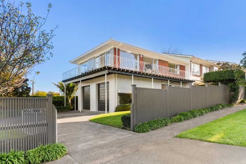 1/58 Mariri Road, Onehunga, Auckland - Carousel 1
