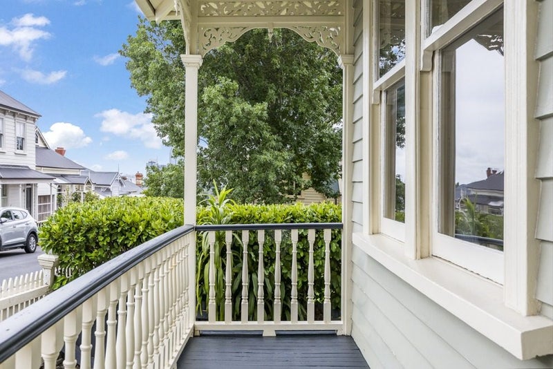 1A Russell Street, Freemans Bay, Auckland - Carousel 2