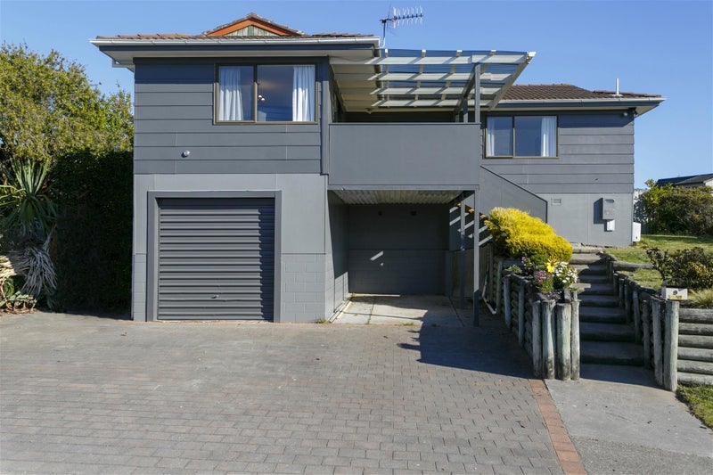 9 Gladstone Grove, Richmond Heights, Taupo - Carousel 1