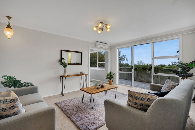 13 Fairfax Terrace, Frankleigh Park, New Plymouth - Carousel 2