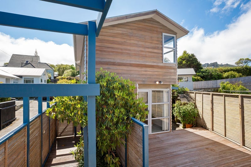 4 Clutha Avenue, Khandallah, Wellington - Carousel 1