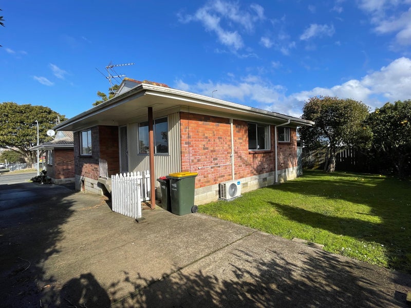 3A Fortunes Road, Half Moon Bay, Auckland - Carousel 2
