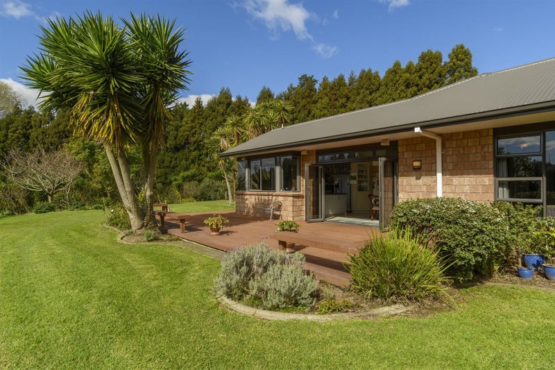 22 Westview Place, Tauriko, Tauranga - Carousel 1