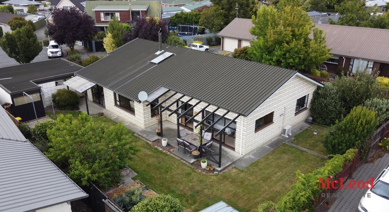 10 Burton Place, Allenton, Ashburton - Carousel 1
