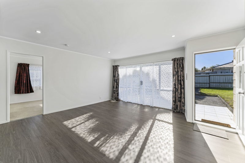 2/3 Ellen Street, Manurewa East, Auckland - Carousel 2