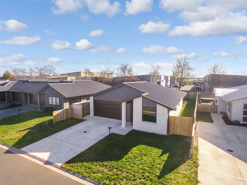 82 Te Wharo Drive, Papamoa - Carousel 2