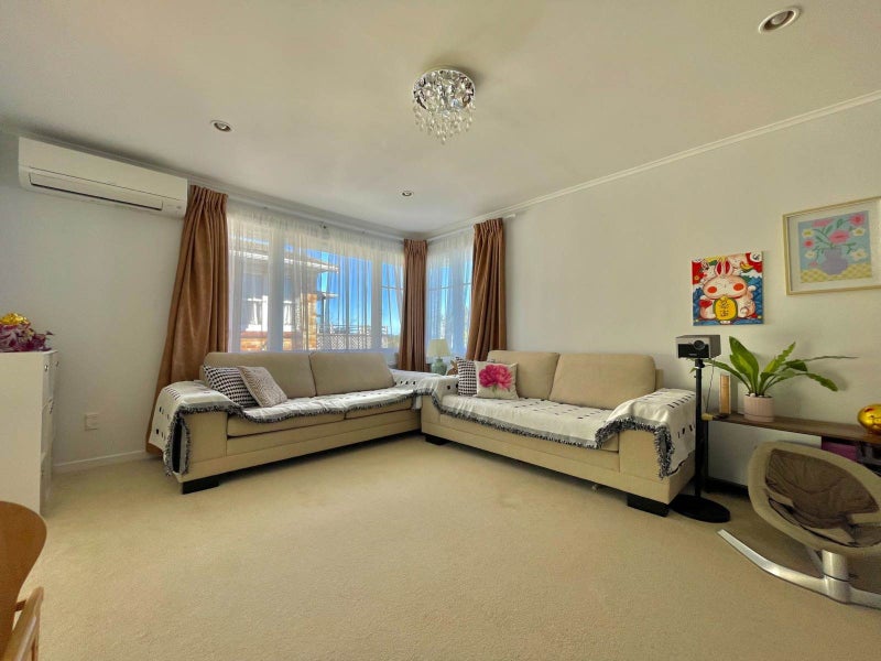 1/23 Estuary Road, Weymouth, Auckland - Carousel 2