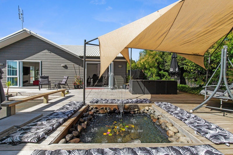 8 Carew Street, Nawton, Hamilton - Carousel 2