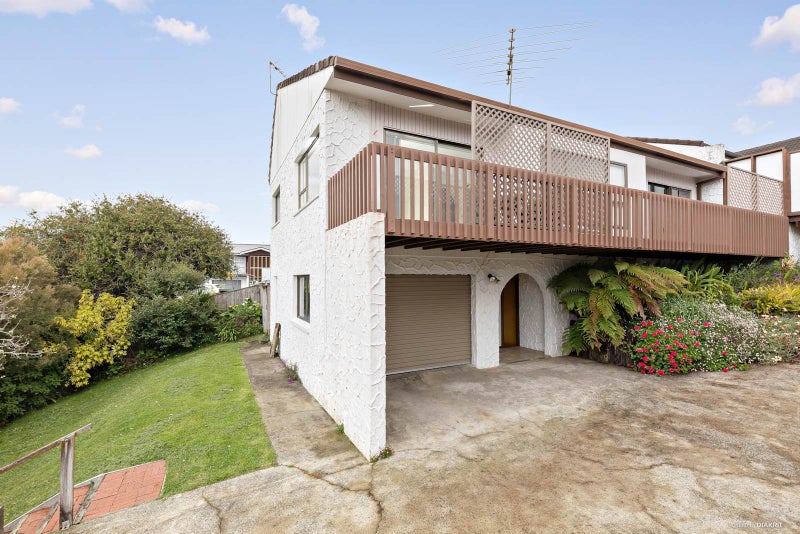2/177 Forrest Hill Road, Forrest Hill, Auckland - Carousel 1